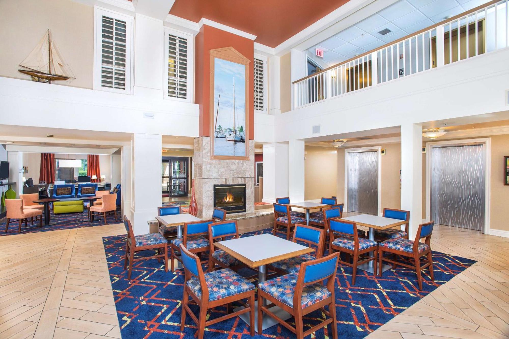 Hampton Inn & Suites Анаполис Екстериор снимка