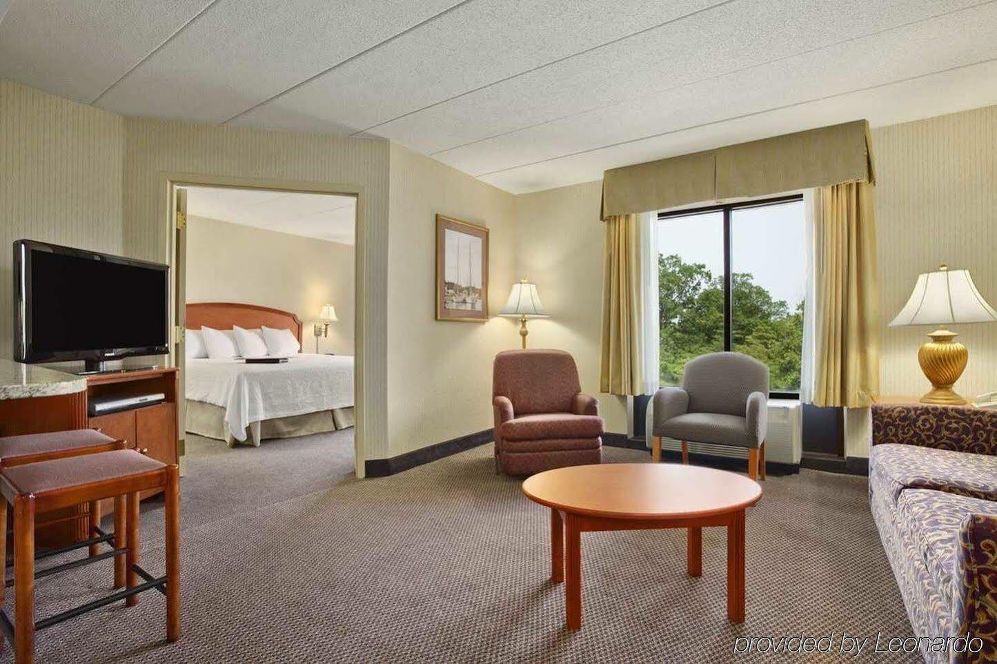 Hampton Inn & Suites Анаполис Екстериор снимка